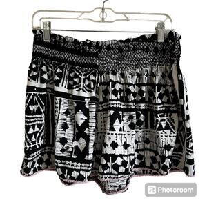 American rag‎ women’s shorts large black white